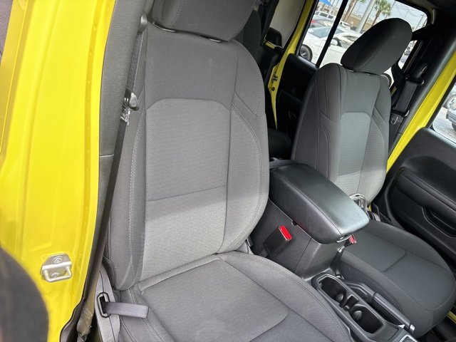 Used 2023 Jeep Gladiator Willys image 14