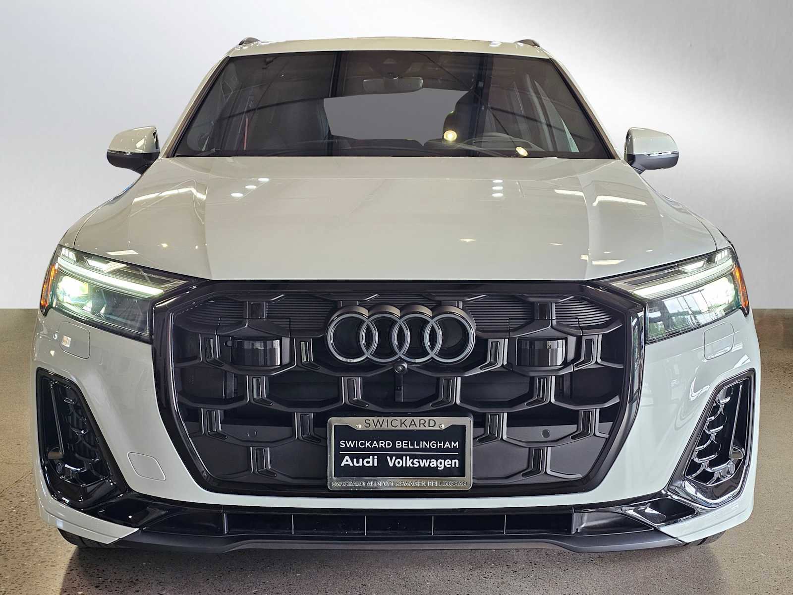 New 2026 Audi Q7 3.0T Prestige AWD/4WD image 2
