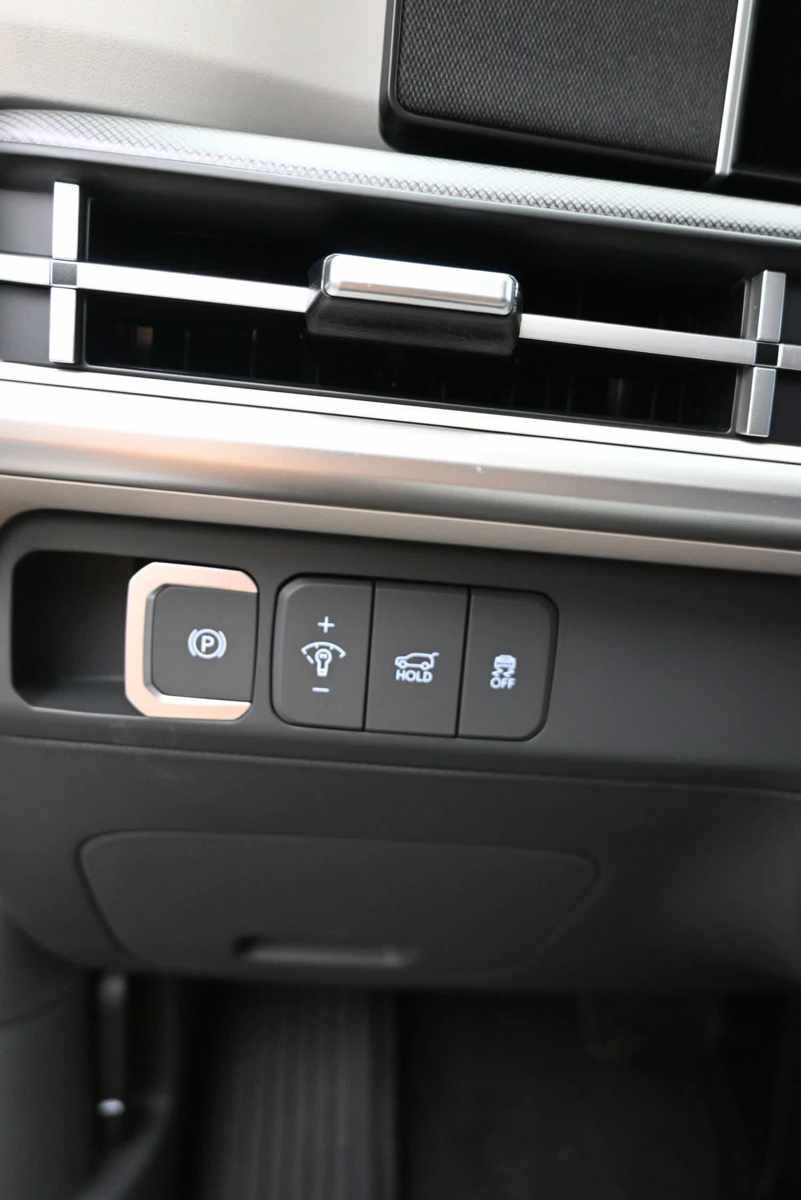 New 2026 Hyundai Santa Fe SE FWD image 23