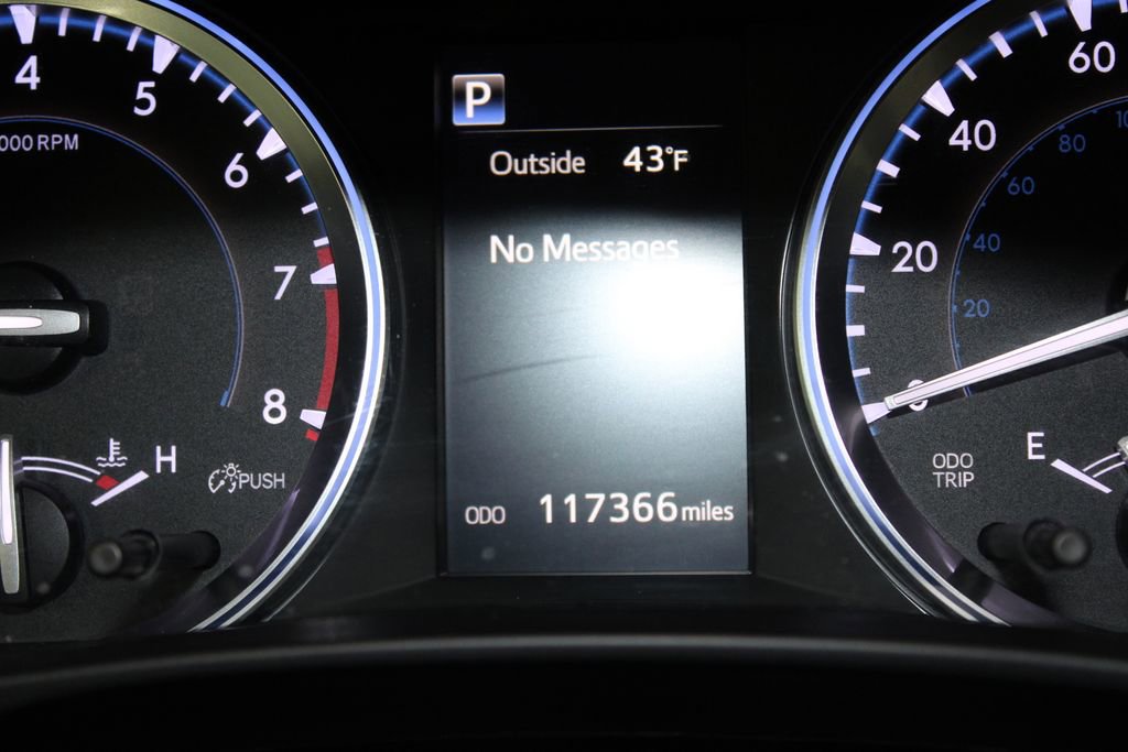Used 2017 Toyota Highlander XLE image 34