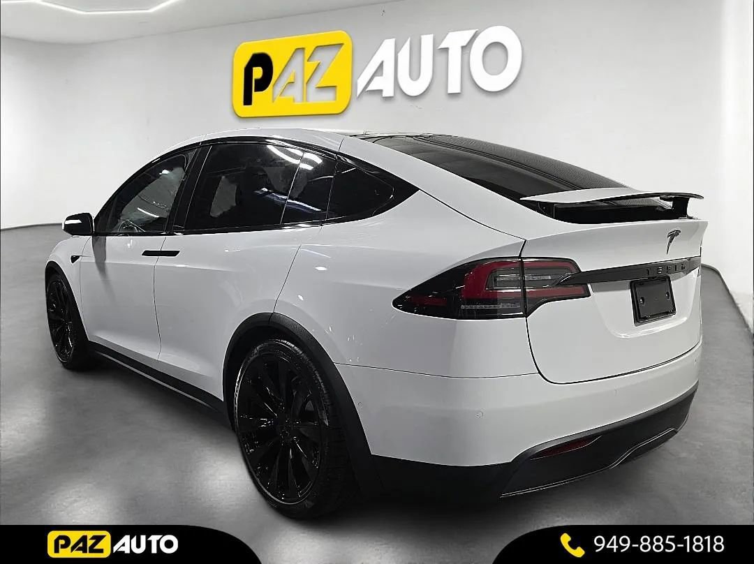 Used 2022 Tesla Model X image 3