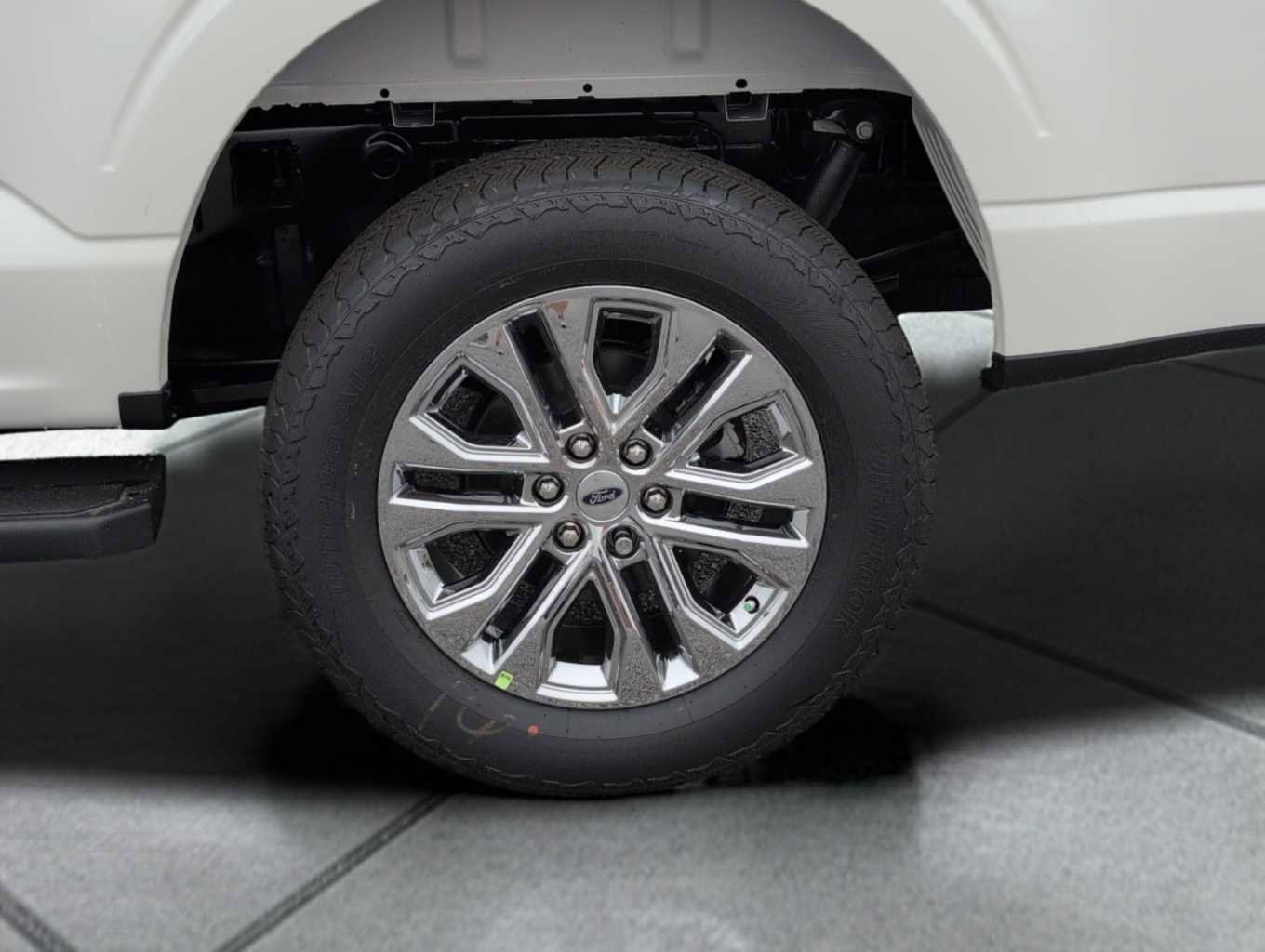 New 2025 Ford F150 Lariat w/ Equipment Group 502A High image 26