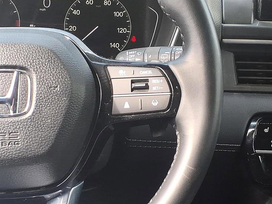 Used 2023 Honda Pilot Touring image 26