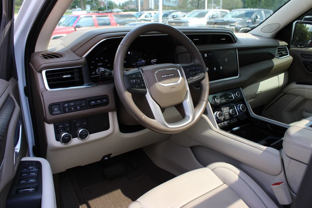 Certified 2022 GMC Yukon Denali AWD/4WD image 16
