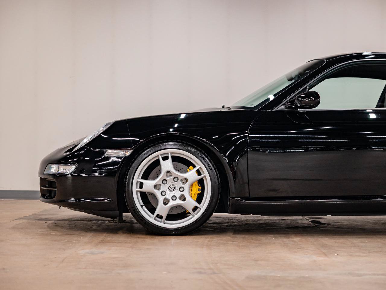 Used 2005 Porsche 911 Carrera S RWD image 24