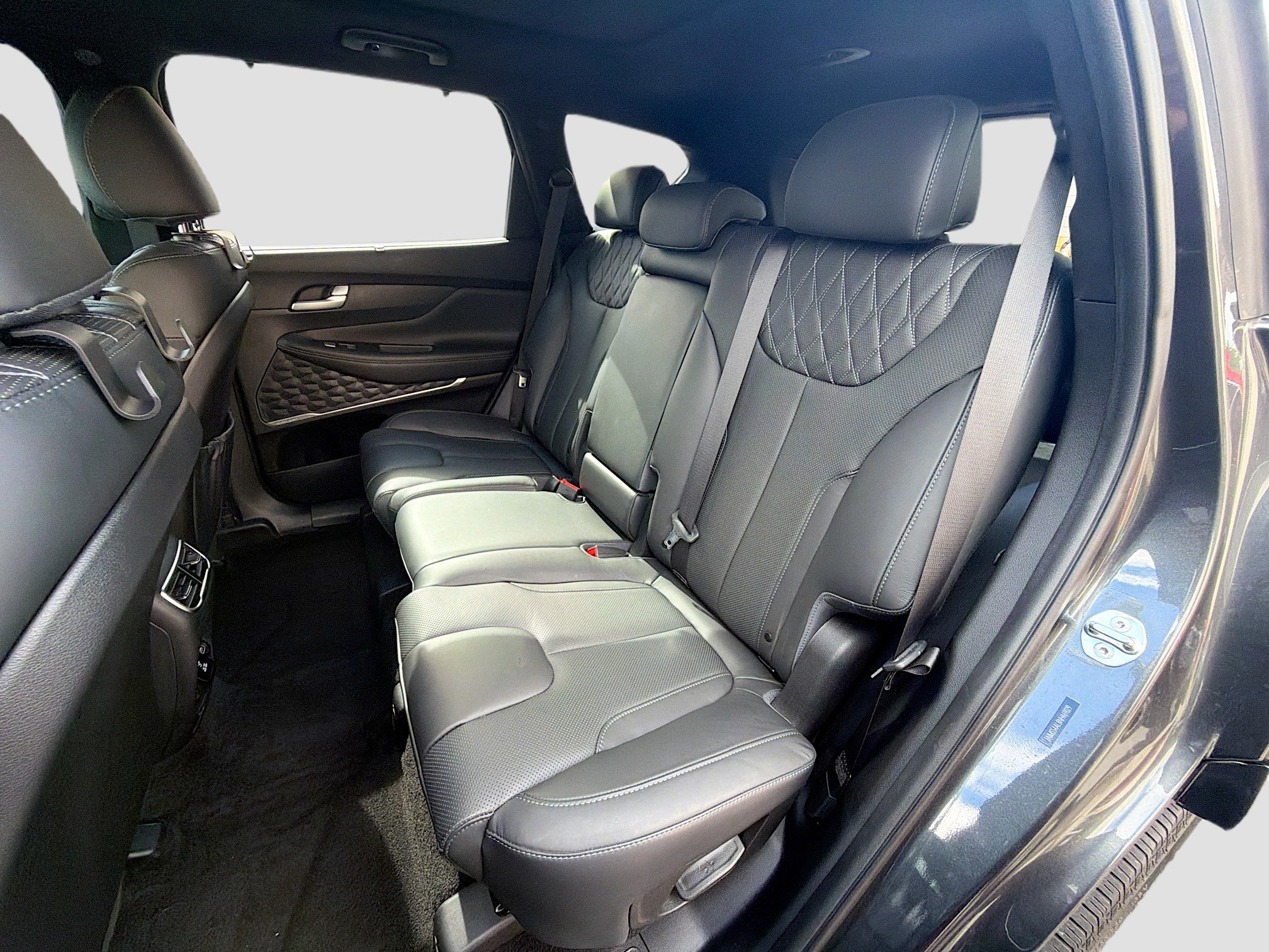 Used 2022 Hyundai Santa Fe Calligraphy image 28