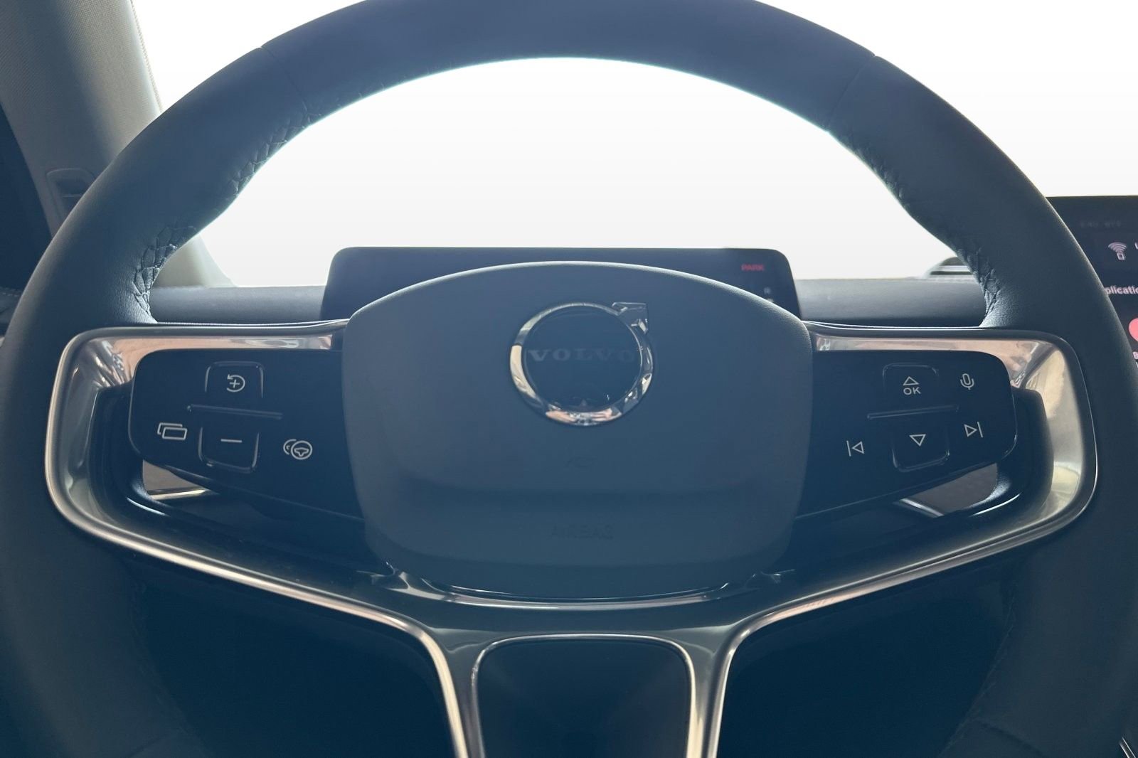 New 2025 Volvo EX90 Ultra AWD/4WD image 25