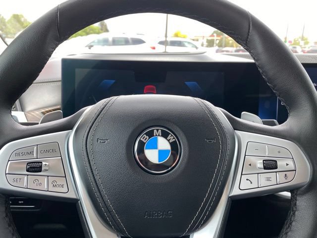 Used 2025 BMW X7 xDrive40i w/ Premium Package AWD/4WD image 16