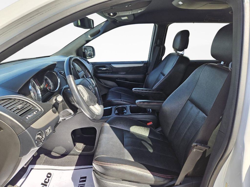 Used 2019 Dodge Grand Caravan GT image 23