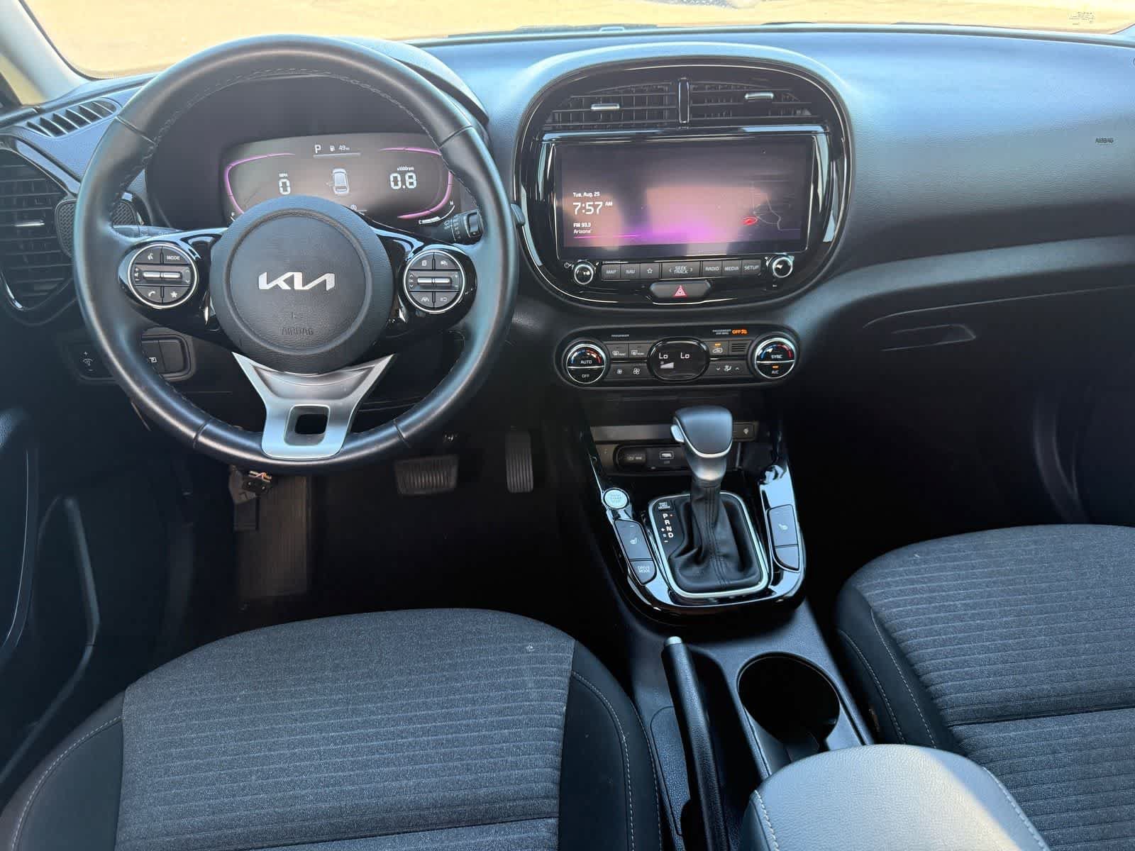 Used 2023 Kia Soul EX FWD image 12