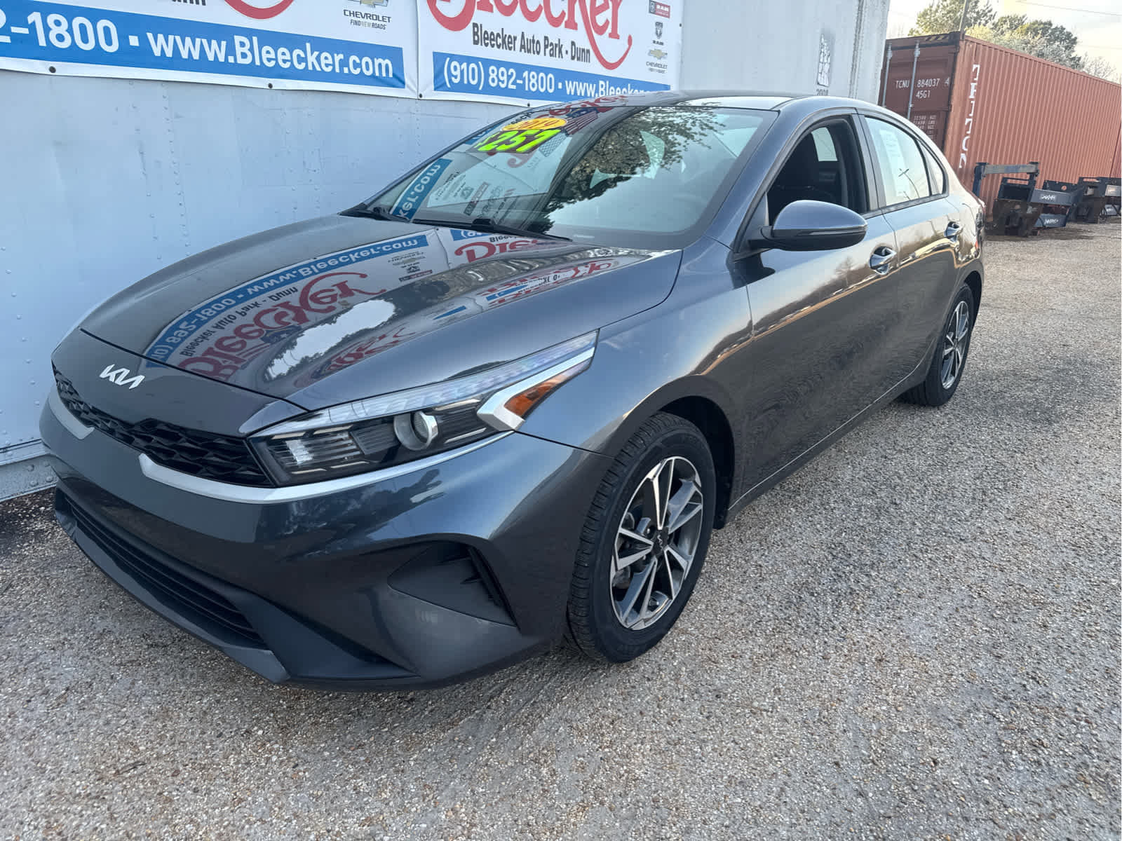Used 2023 Kia Forte LXS w/ LXS Technology Package FWD image 6