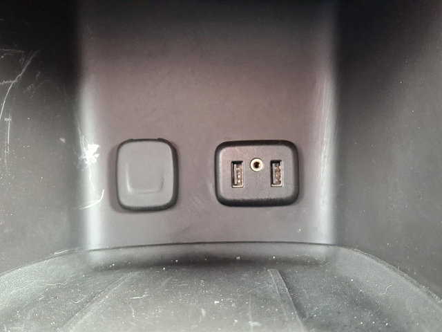 Used 2019 GMC Acadia SLE image 24