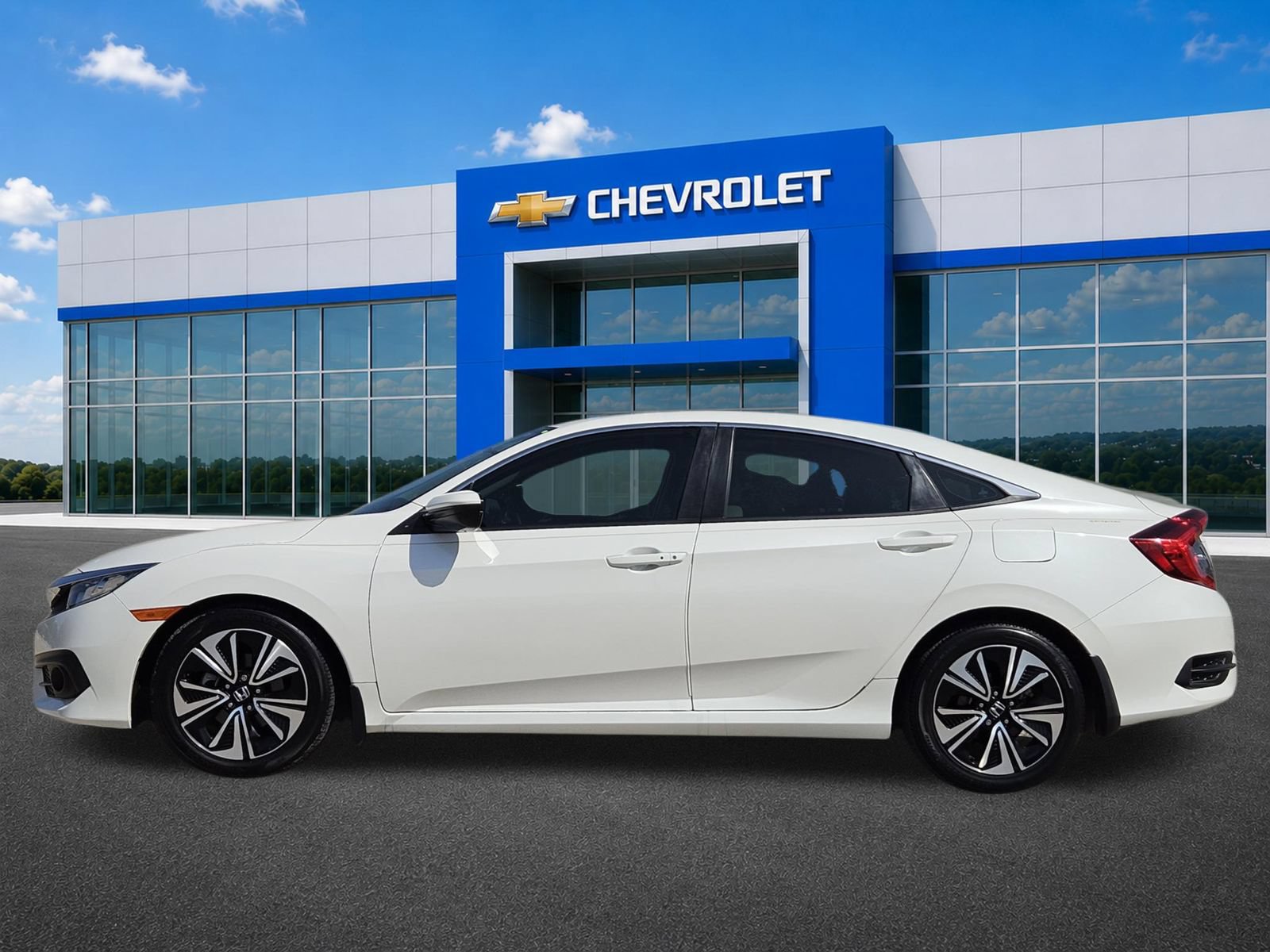 Used 2016 Honda Civic EX-T image 3