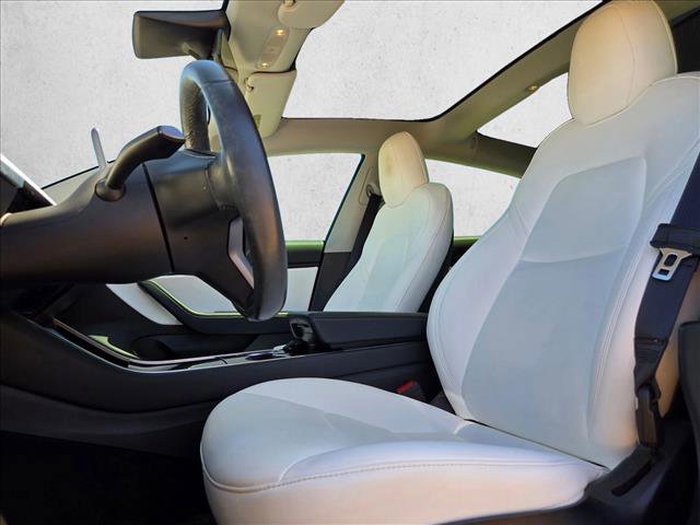 Used 2018 Tesla Model 3 Long Range image 9