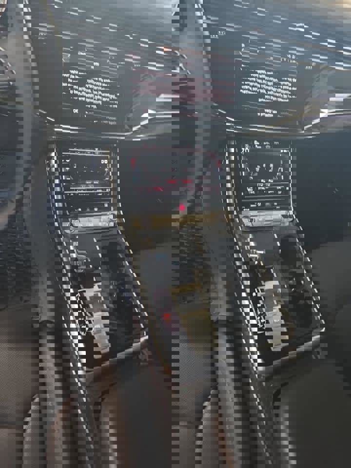 Used 2023 Audi Q7 3.0T Prestige w/ Prestige Package image 10