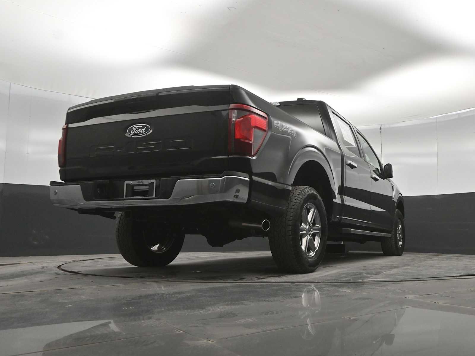Used 2025 Ford F150 XLT w/ Equipment Group 301A Standard AWD/4WD image 41