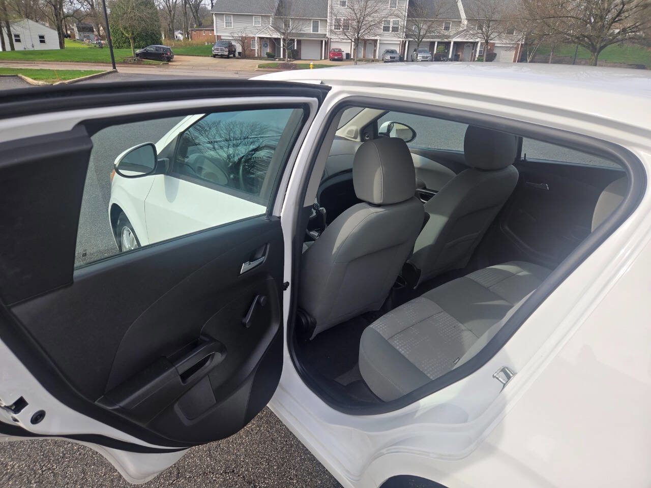 Used 2012 Chevrolet Sonic LS image 31