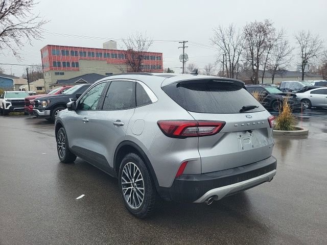 Used 2024 Ford Escape SE image 5