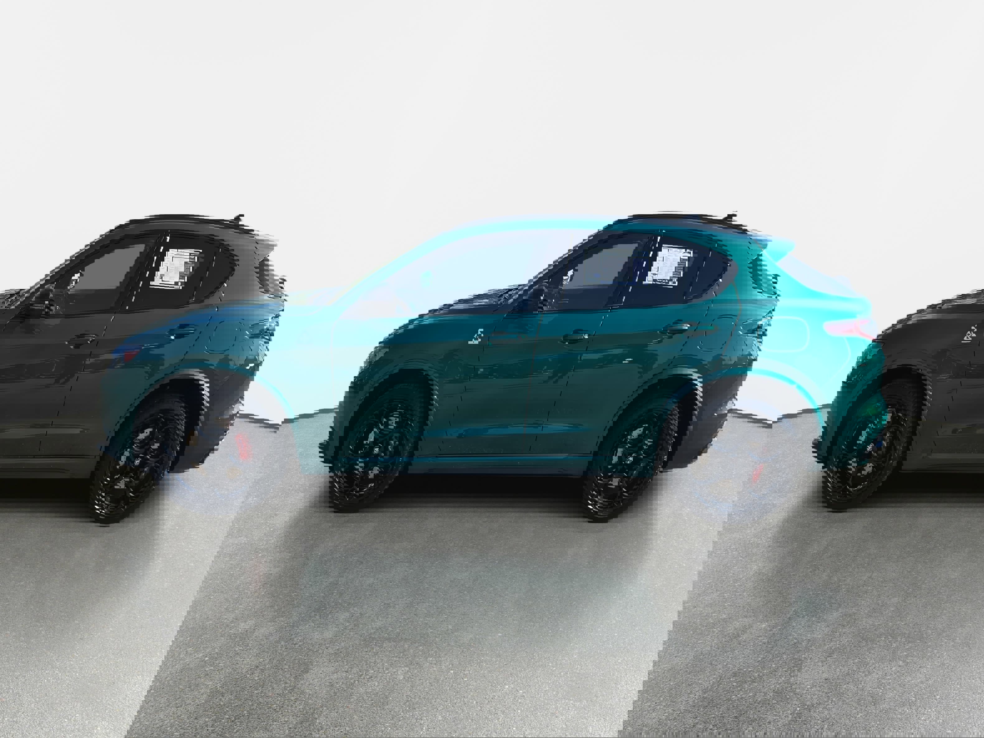 Used 2024 Alfa Romeo Stelvio Quadrifoglio w/ Active Assist Plus Package image 8