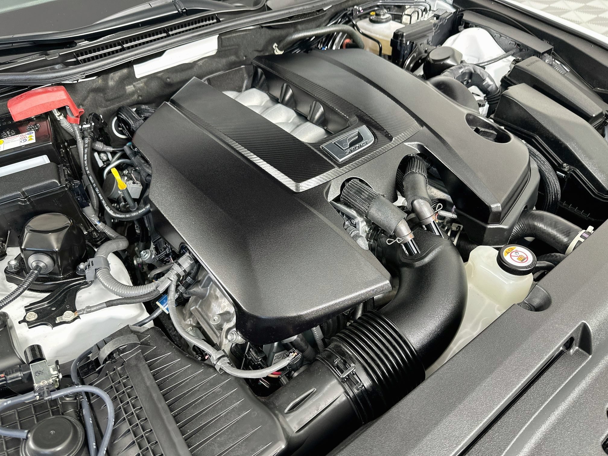 Used 2025 Lexus IS 500 w/ Accessory Package 2 RWD image 28