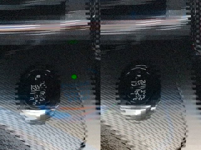 Used 2021 Ford Explorer XLT w/ Equipment Group 202A RWD image 27