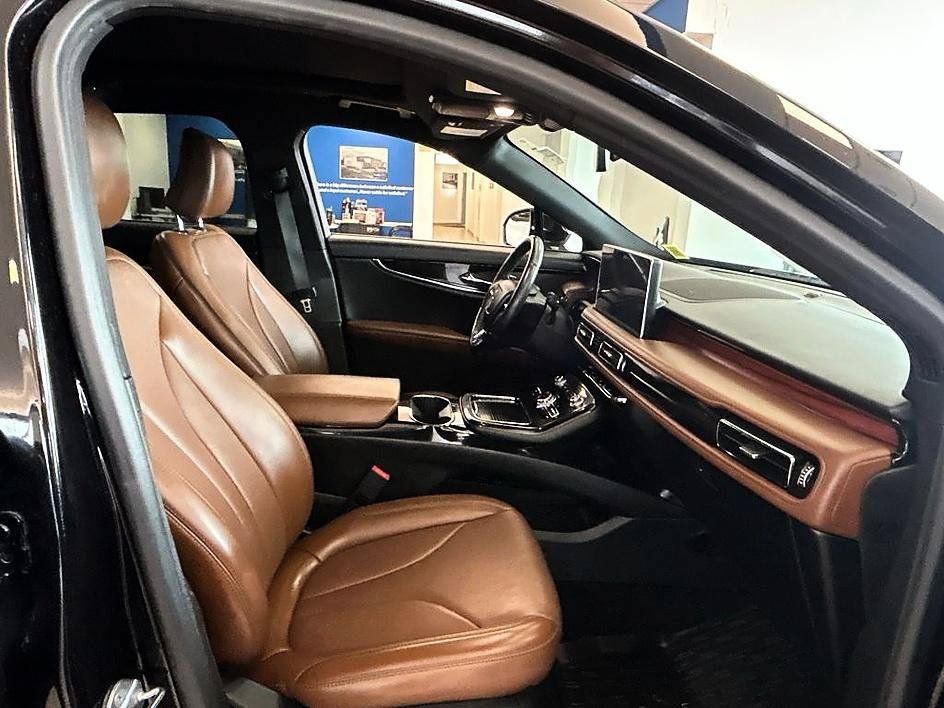 Used 2022 Lincoln Nautilus Reserve AWD/4WD image 34