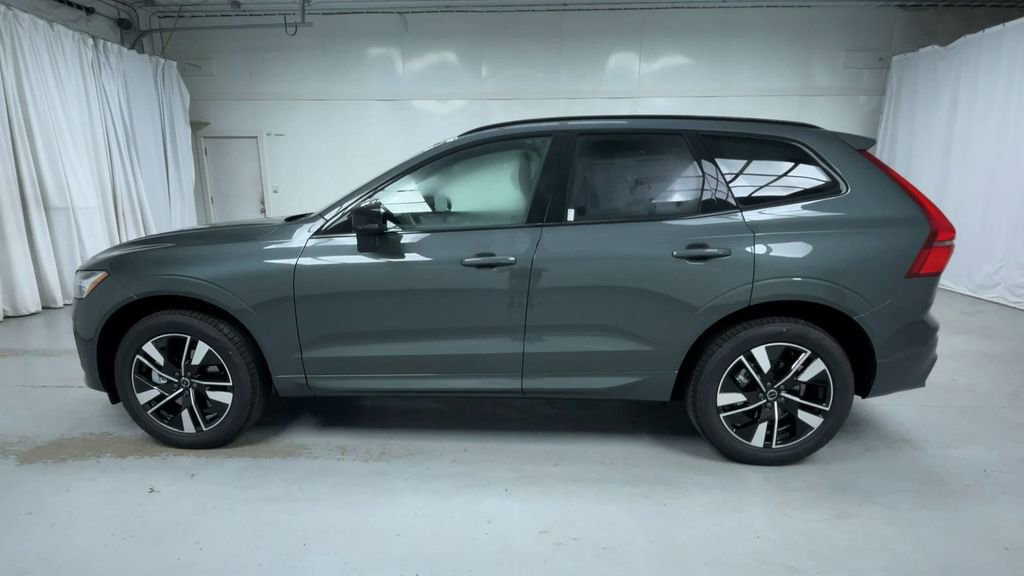 New 2026 Volvo XC60 B5 Plus w/ Protection Package Premier image 21