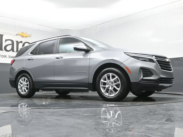 Used 2023 Chevrolet Equinox LT FWD image 2