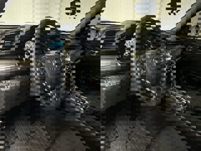 Used 2018 Honda Civic EX image 10