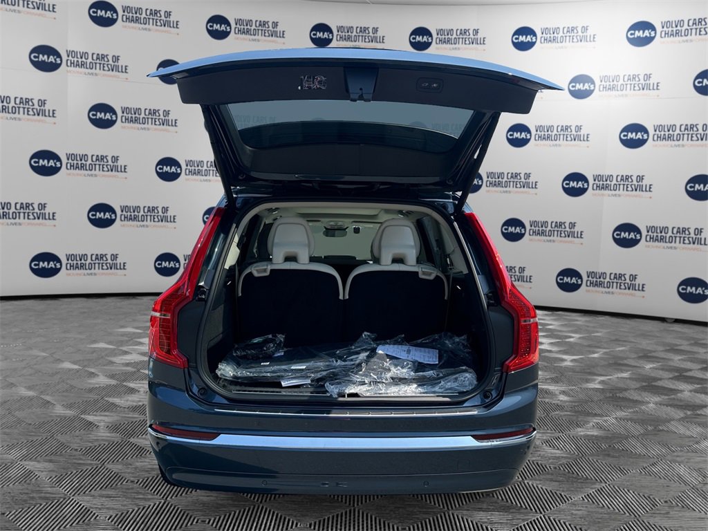 New 2025 Volvo XC90 B6 Plus w/ Protection Package Premier image 11