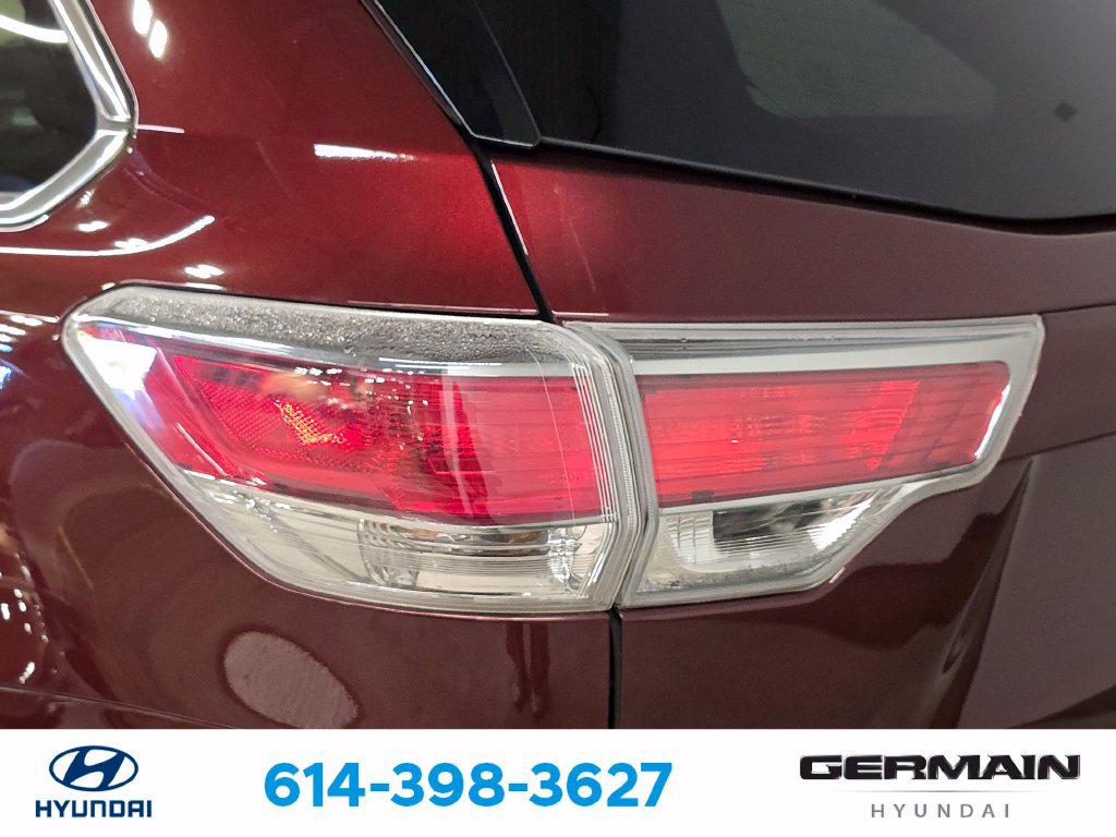Used 2016 Toyota Highlander Limited AWD/4WD image 16