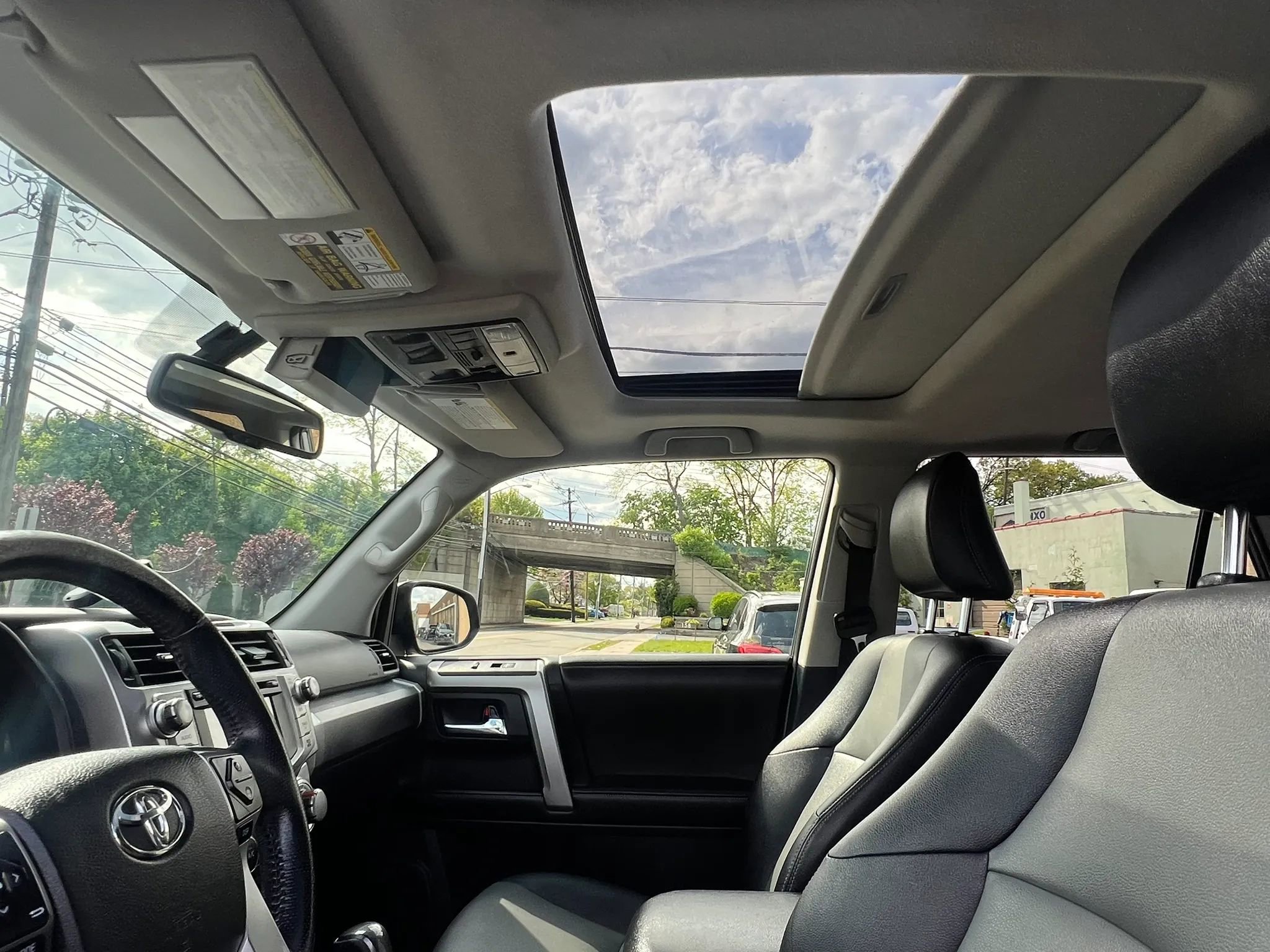 Used 2016 Toyota 4Runner Limited AWD/4WD image 30