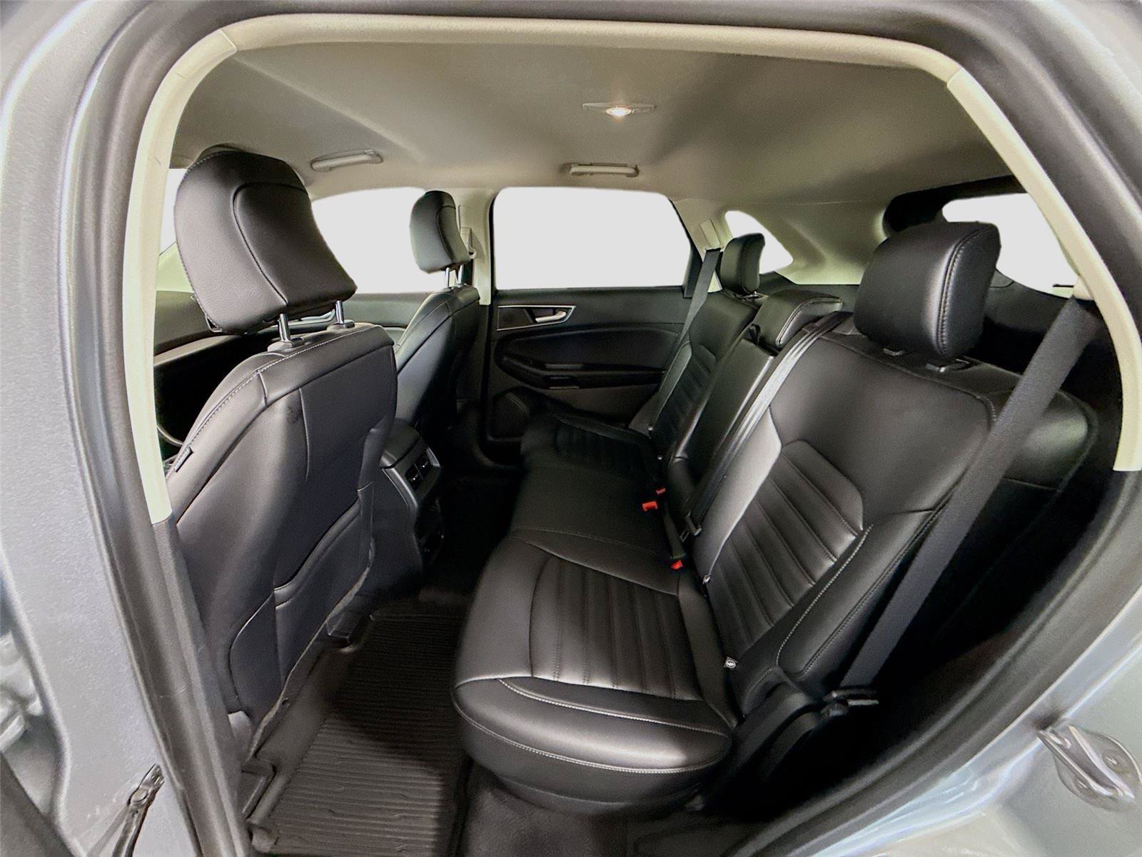 Used 2024 Ford Edge SEL w/ Convenience Package AWD/4WD image 17
