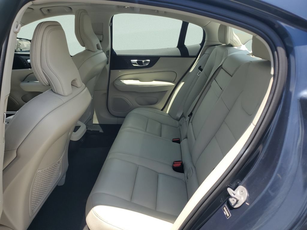 Used 2024 Volvo S60 B5 Core FWD image 34