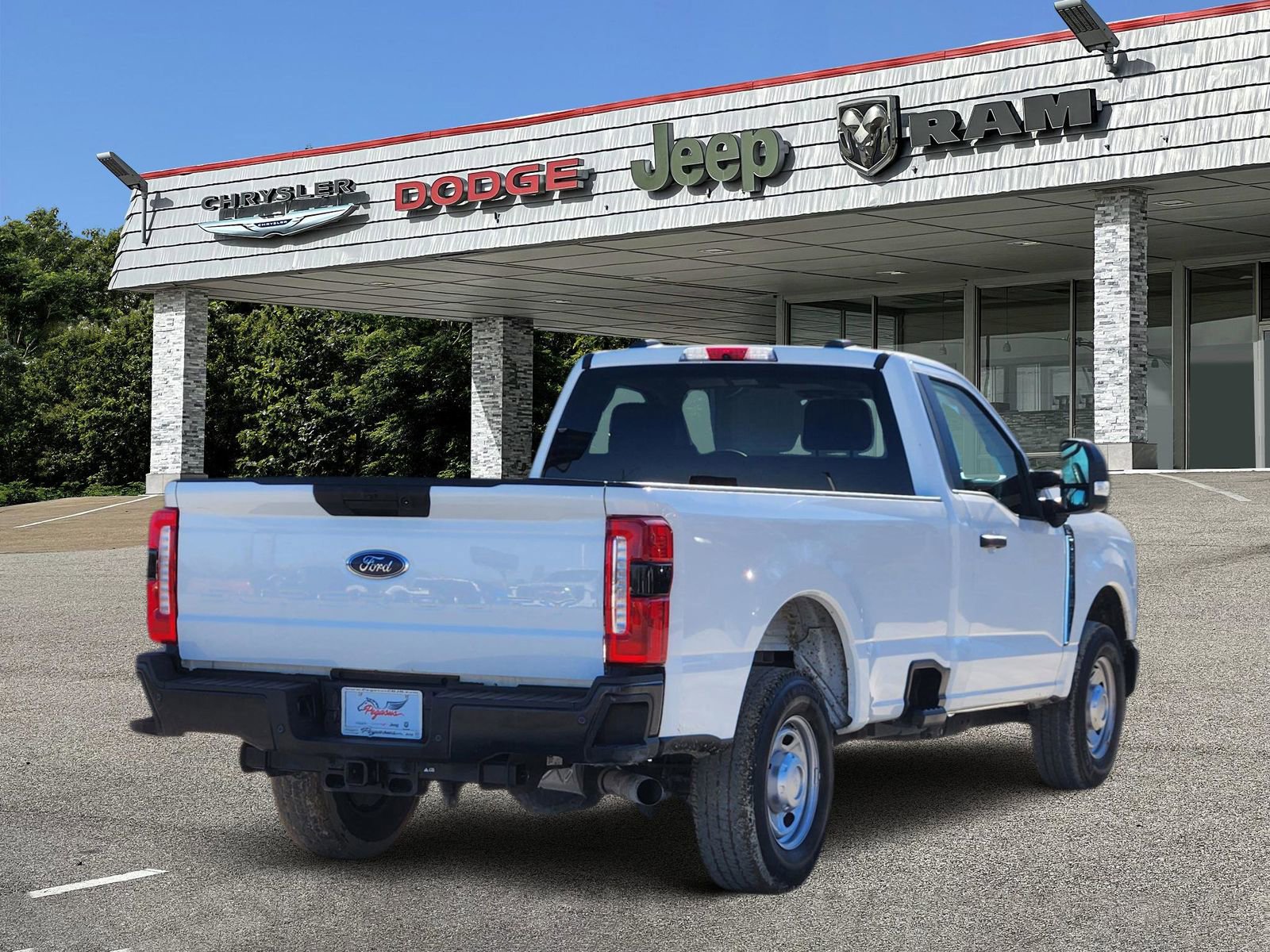 Used 2023 Ford F250 XL w/ 360-Degree Camera Package image 5