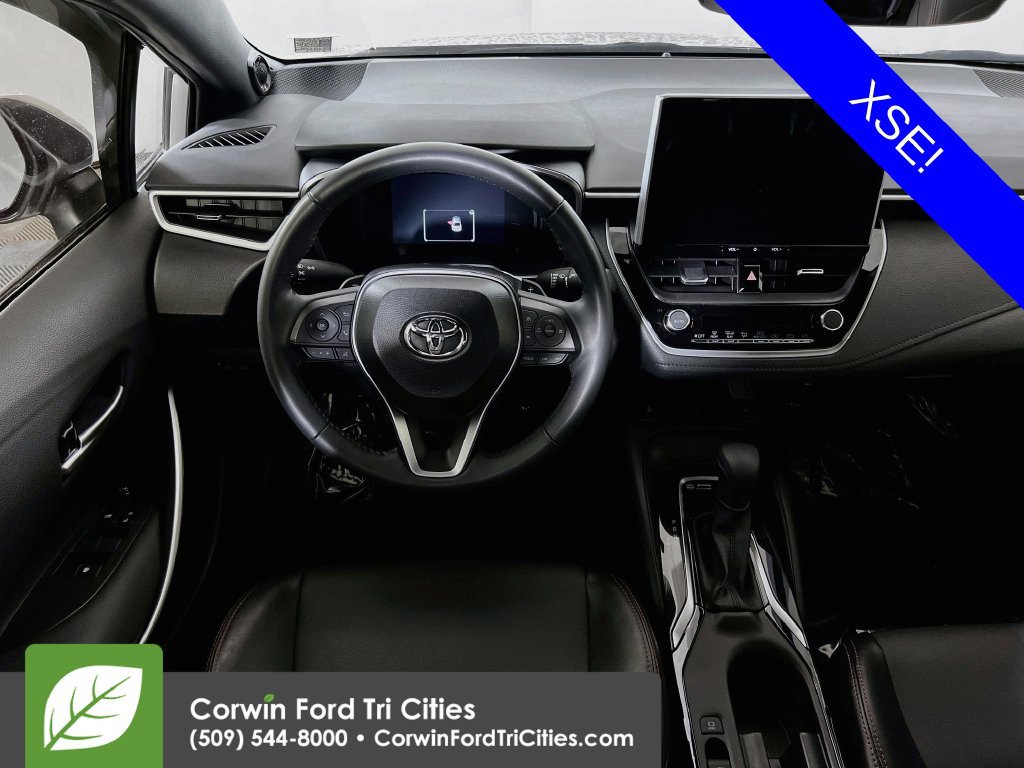 Used 2025 Toyota Corolla XSE FWD image 27
