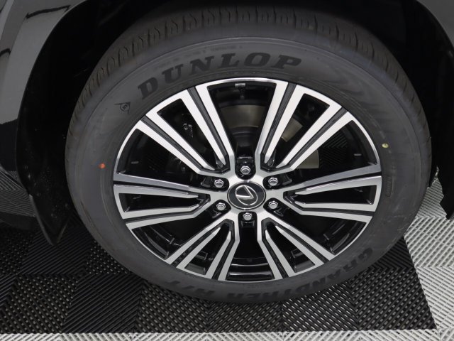 New 2026 Lexus LX 700h Luxury w/ Appearance Package AWD/4WD image 9