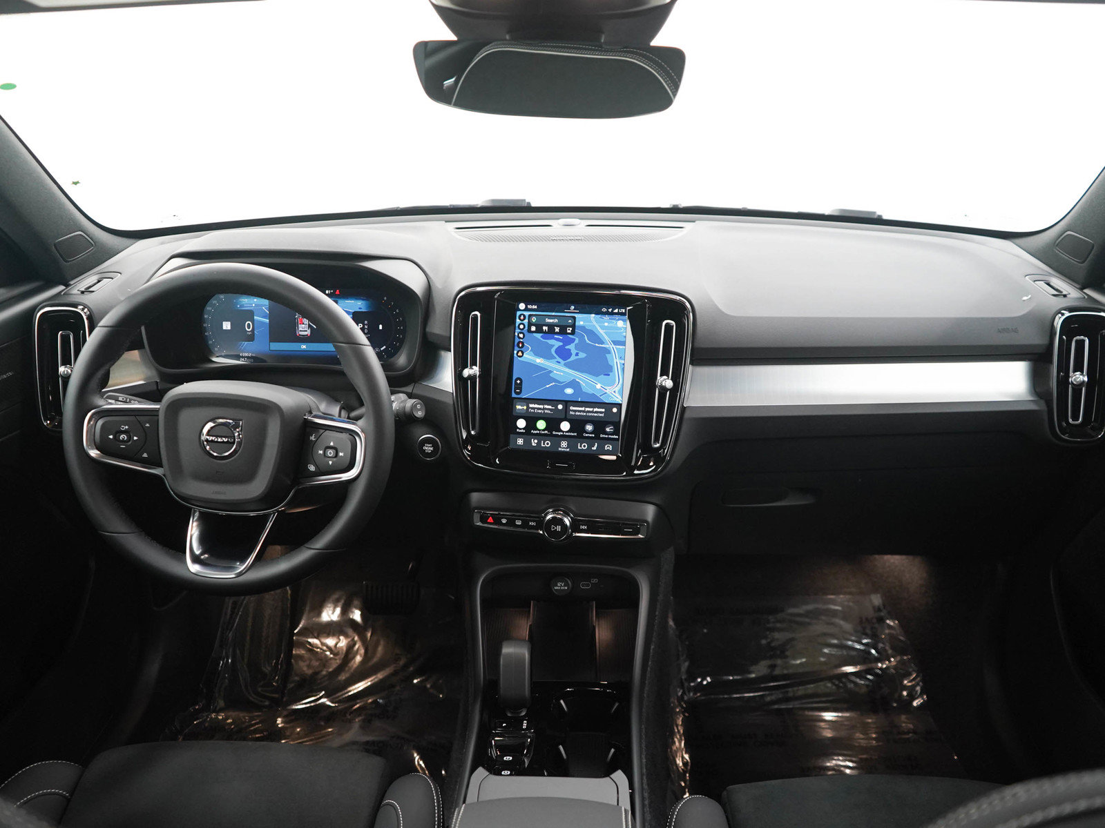 Used 2026 Volvo XC40 B5 Ultra w/ Protection Package Premier AWD/4WD image 14
