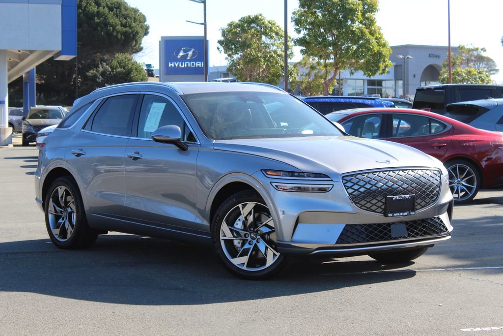 Used 2023 Genesis Electrified GV70 Advanced w/ Prestige Package image 1