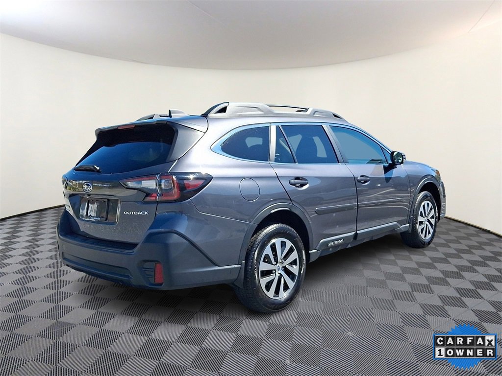 Used 2022 Subaru Outback Premium image 9