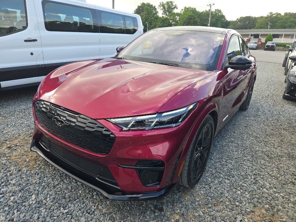 Used 2025 Ford Mustang Mach-E GT AWD/4WD image 1