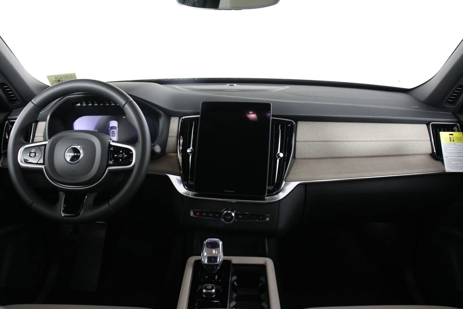 New 2026 Volvo XC90 B5 Plus image 5