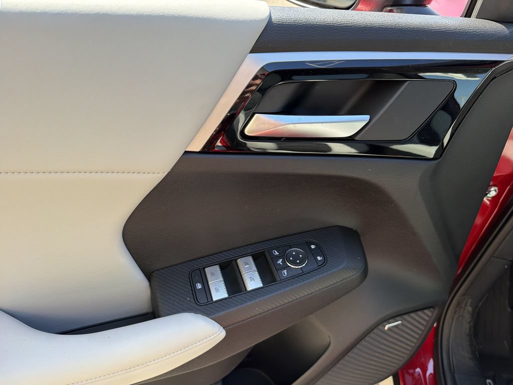 New 2026 Mitsubishi Outlander SE AWD/4WD image 14