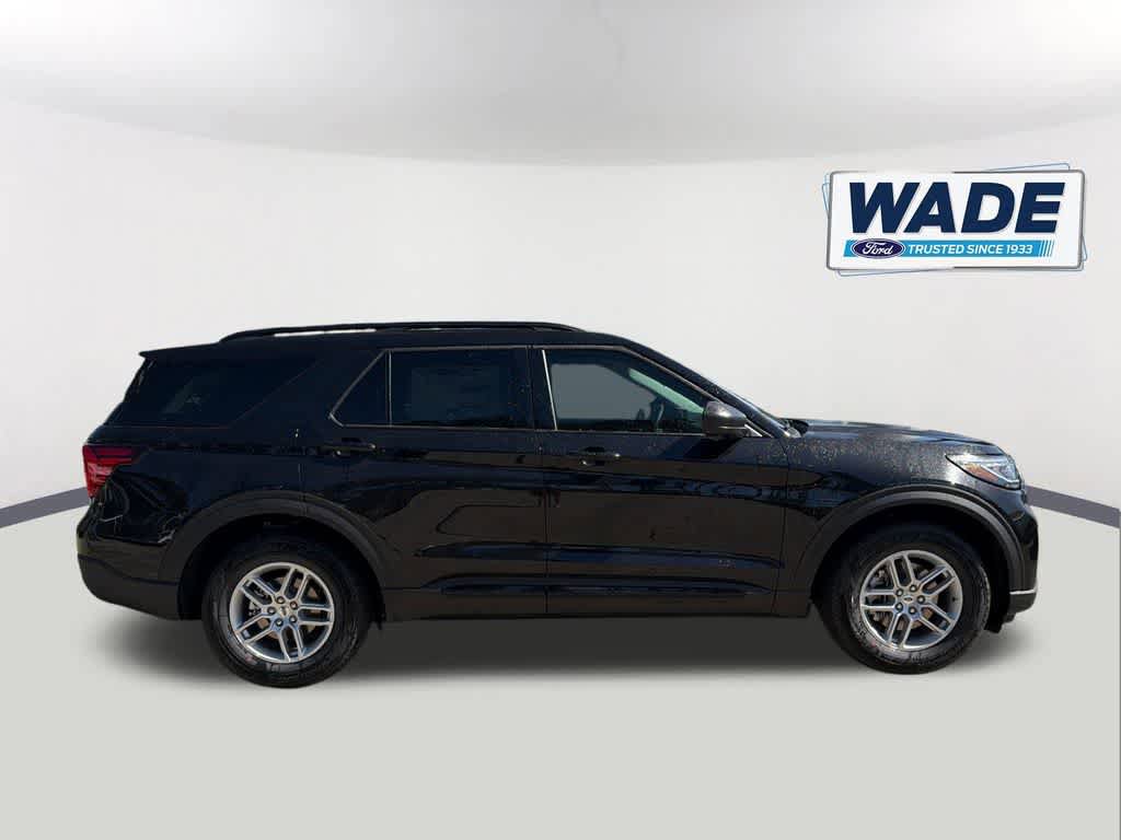 New 2026 Ford Explorer Active RWD image 4