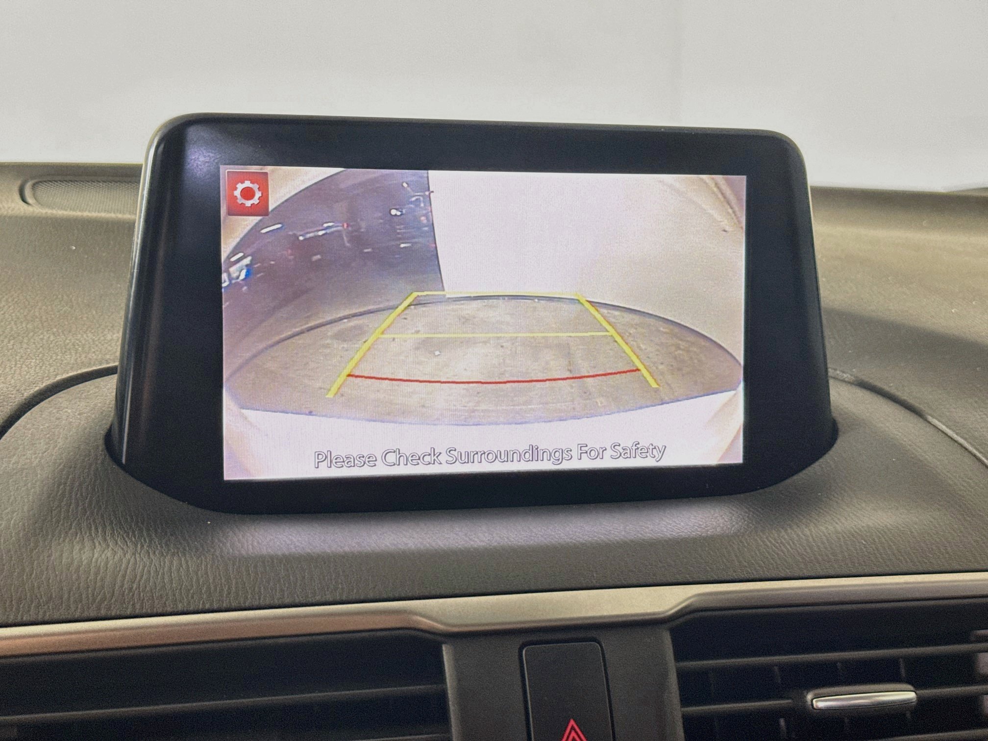 Used 2018 MAZDA MAZDA3 Touring FWD image 14