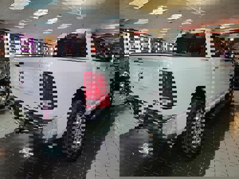 Used 2016 RAM 1500 Classic SLT w/ Trailer & Traction Group image 5