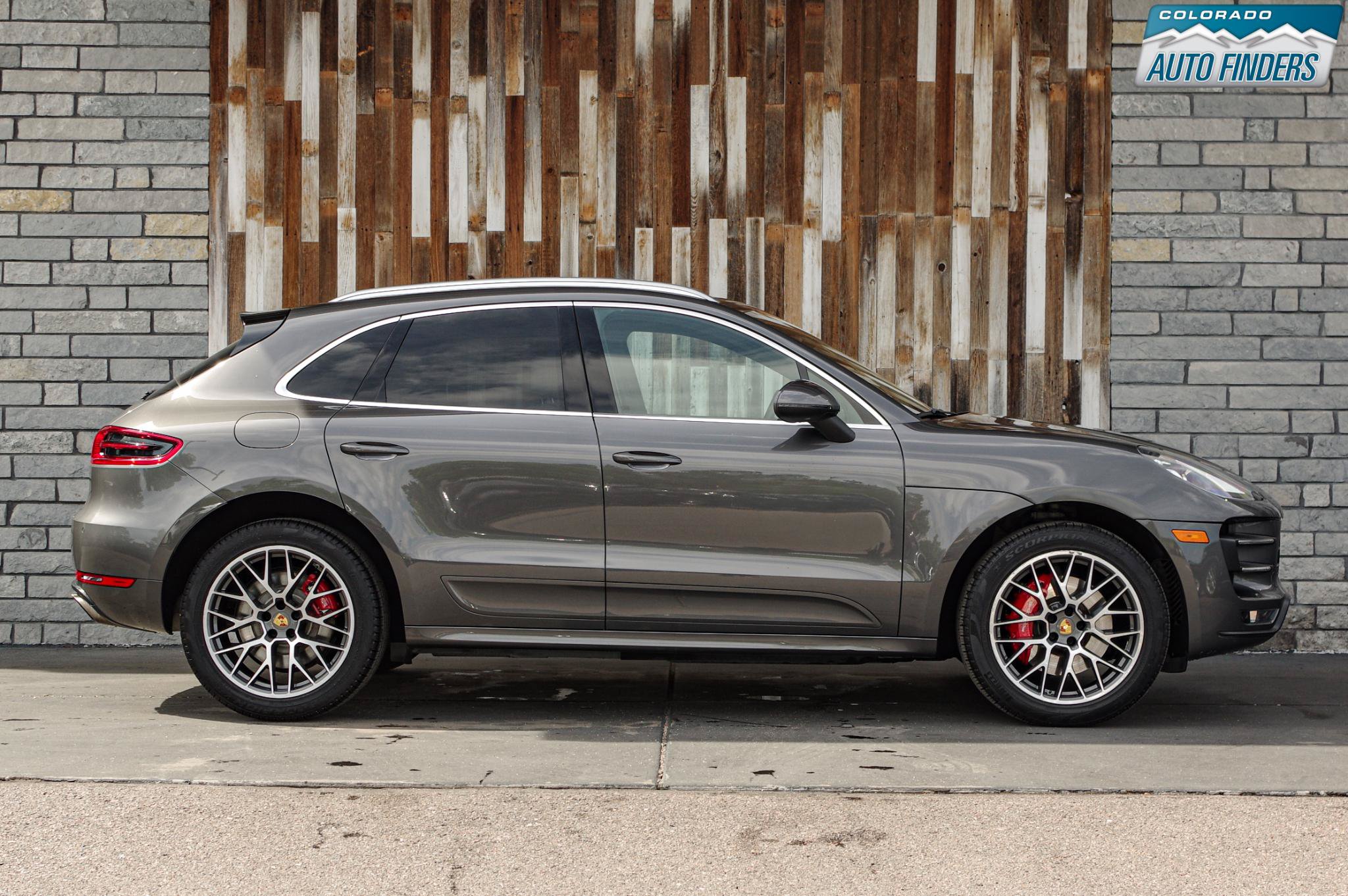 Used 2017 Porsche Macan Turbo AWD/4WD image 8