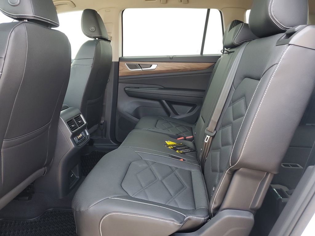 New 2026 Volkswagen Atlas SE FWD image 9