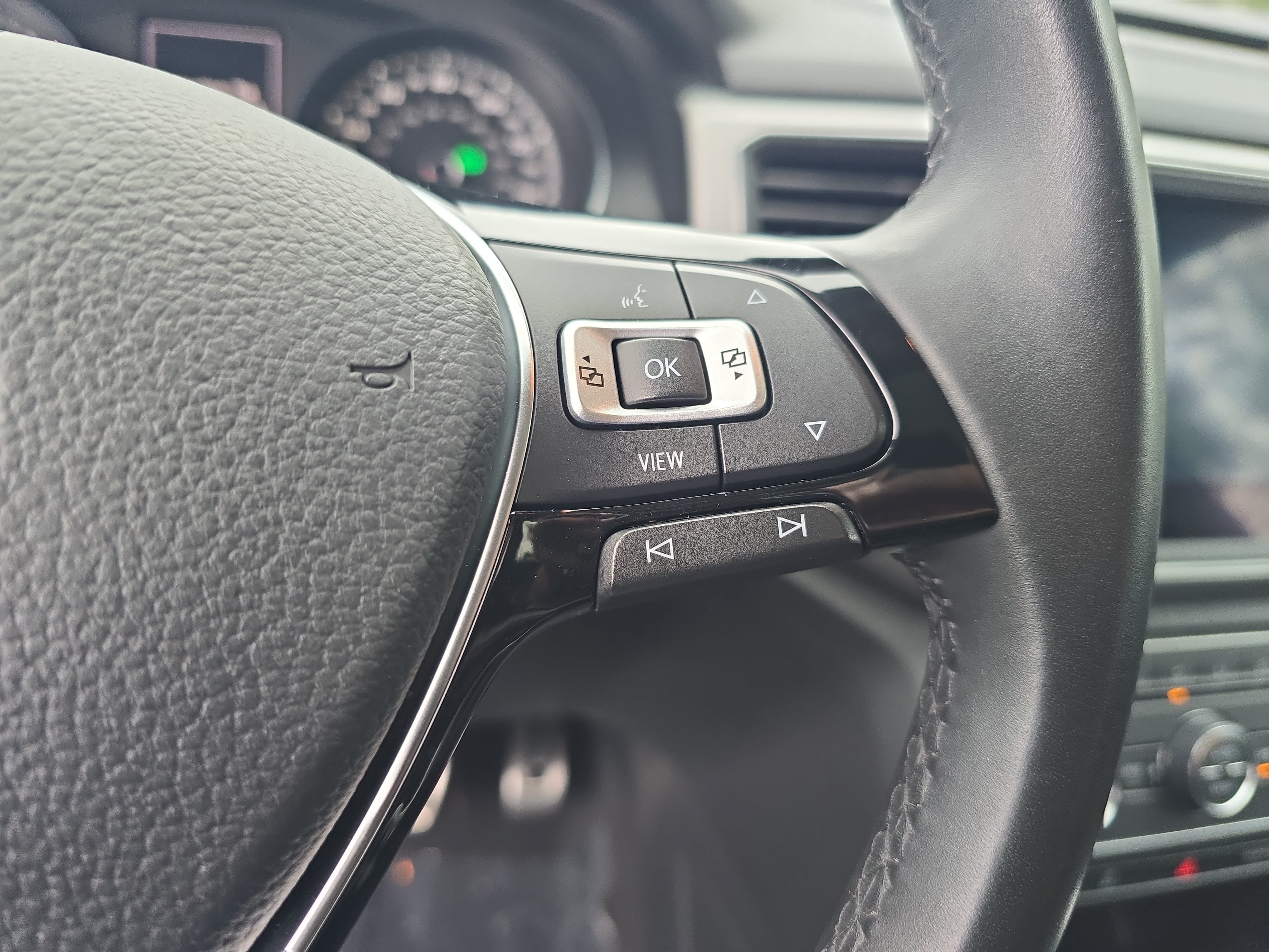 Used 2019 Volkswagen Atlas SE FWD image 19
