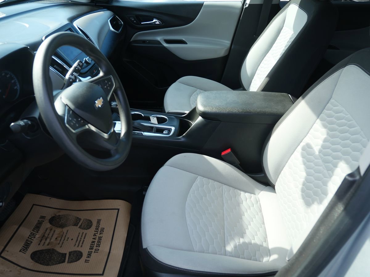 Used 2021 Chevrolet Equinox LS w/ LS Convenience Package AWD/4WD image 10